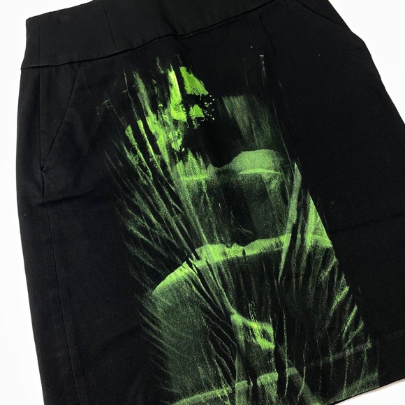 "Darkside GR-016"   
Neon Green Smear Print Long Skirt 👁 - Picture 4 of 4
